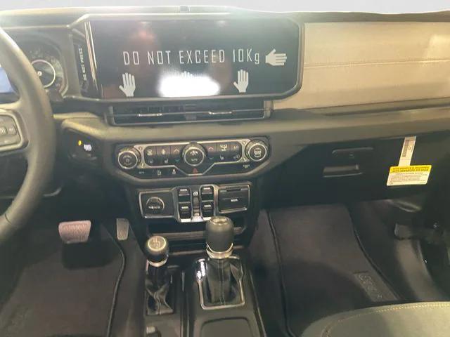 new 2025 Jeep Wrangler car, priced at $45,138