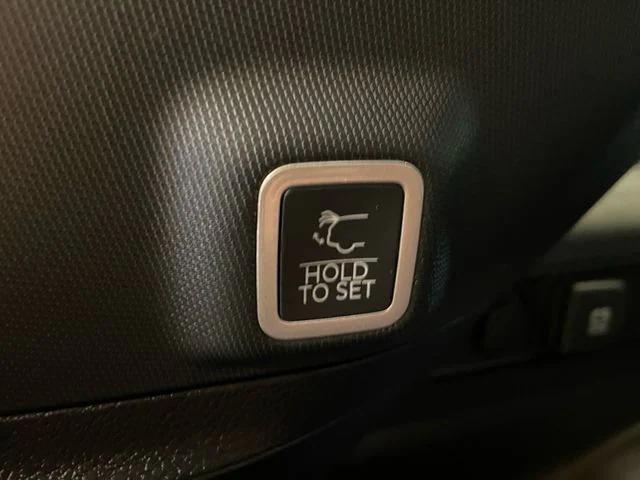 new 2025 Jeep Grand Cherokee car, priced at $46,550