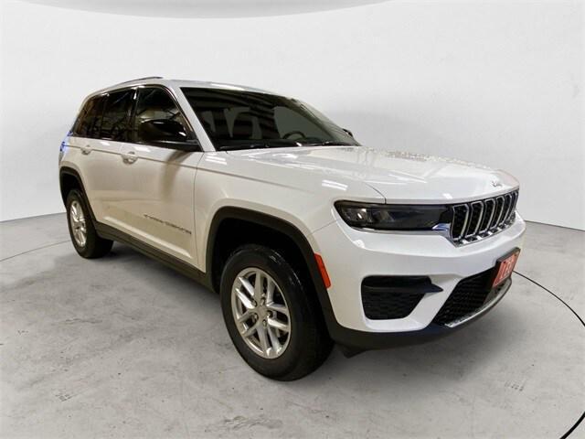 new 2025 Jeep Grand Cherokee car, priced at $40,580