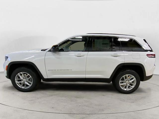 new 2025 Jeep Grand Cherokee car, priced at $39,830