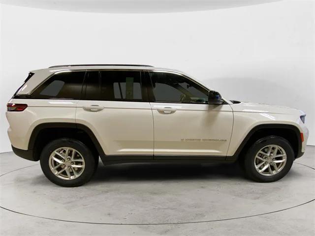 new 2025 Jeep Grand Cherokee car, priced at $40,580