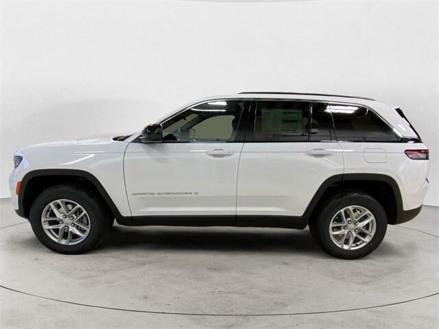 new 2025 Jeep Grand Cherokee car, priced at $40,580