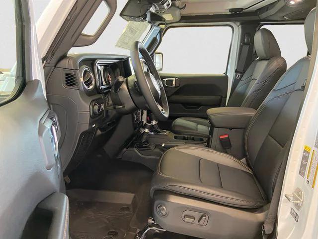 new 2025 Jeep Gladiator car, priced at $50,045
