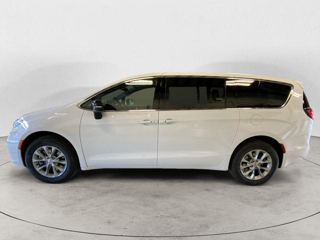 new 2025 Chrysler Pacifica car, priced at $47,140