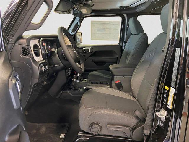 new 2025 Jeep Gladiator car, priced at $44,008