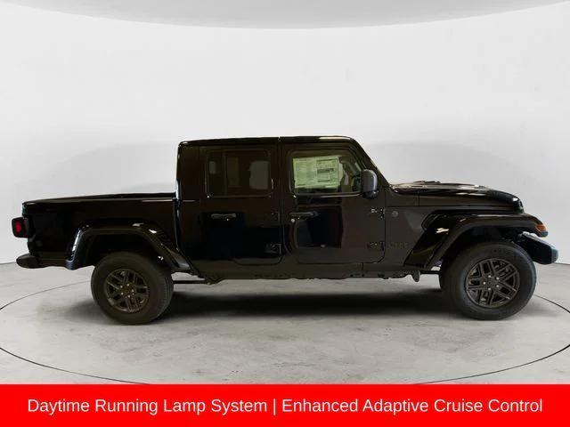 new 2025 Jeep Gladiator car, priced at $44,699