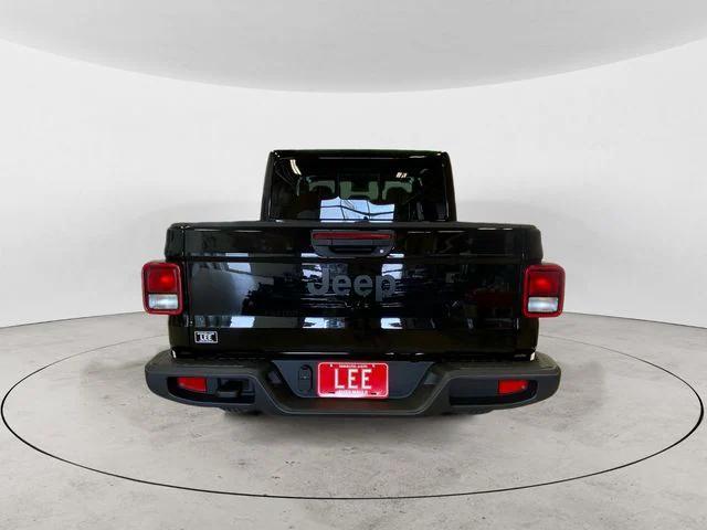 new 2025 Jeep Gladiator car, priced at $44,008