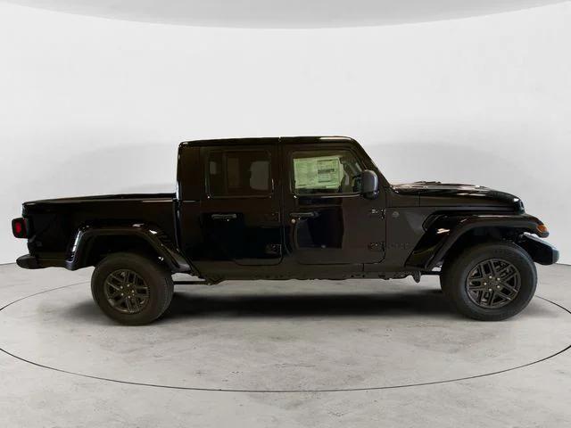 new 2025 Jeep Gladiator car, priced at $44,008