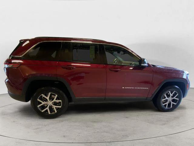 new 2024 Jeep Grand Cherokee car, priced at $52,256