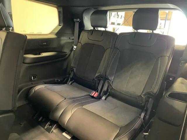 new 2025 Jeep Grand Cherokee L car, priced at $44,024