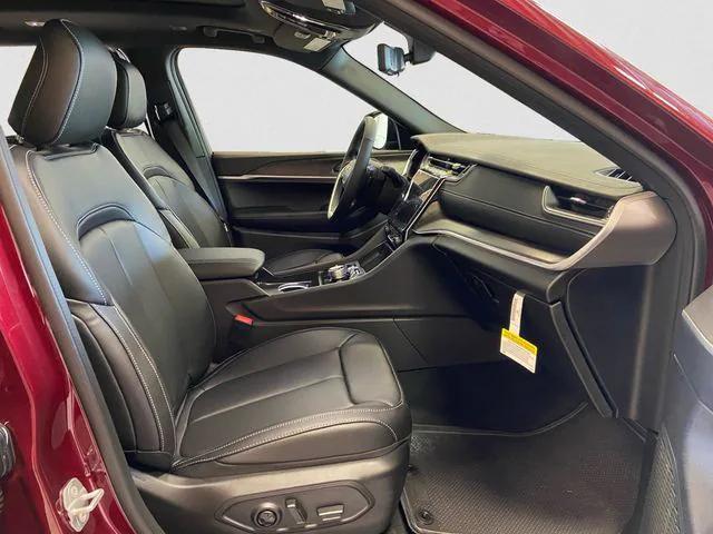 new 2025 Jeep Grand Cherokee L car, priced at $52,014