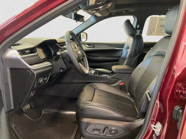new 2025 Jeep Grand Cherokee L car, priced at $52,014