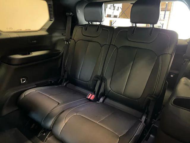 new 2025 Jeep Grand Cherokee L car, priced at $52,014