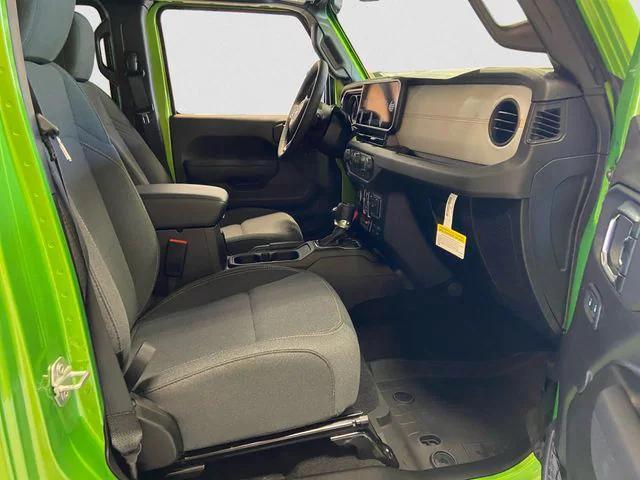 new 2025 Jeep Gladiator car, priced at $49,330