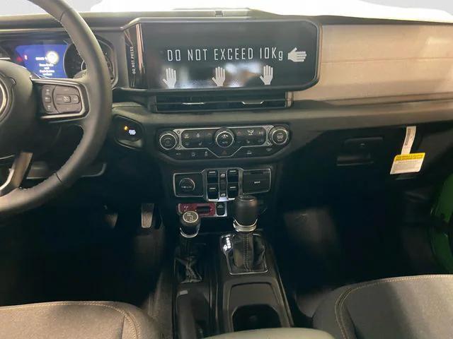 new 2025 Jeep Gladiator car, priced at $49,330