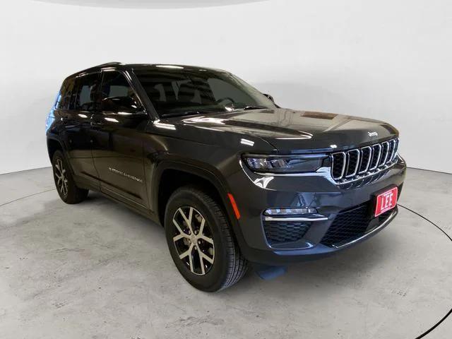 new 2025 Jeep Grand Cherokee car, priced at $46,390