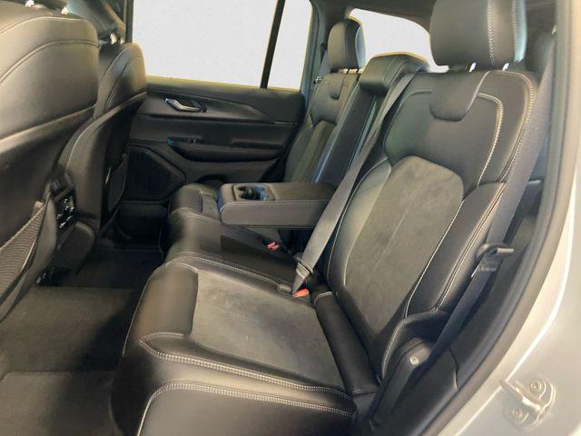 new 2025 Jeep Grand Cherokee car, priced at $44,229