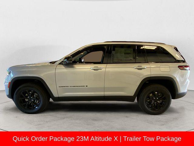 new 2025 Jeep Grand Cherokee car, priced at $44,229