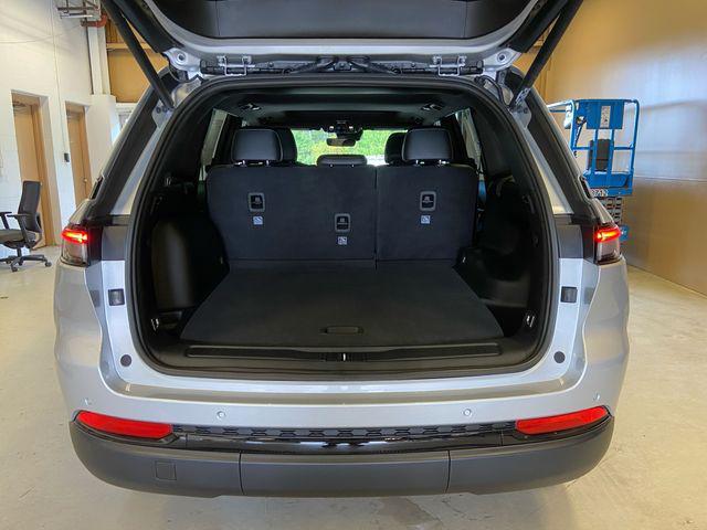 new 2025 Jeep Grand Cherokee car, priced at $44,229