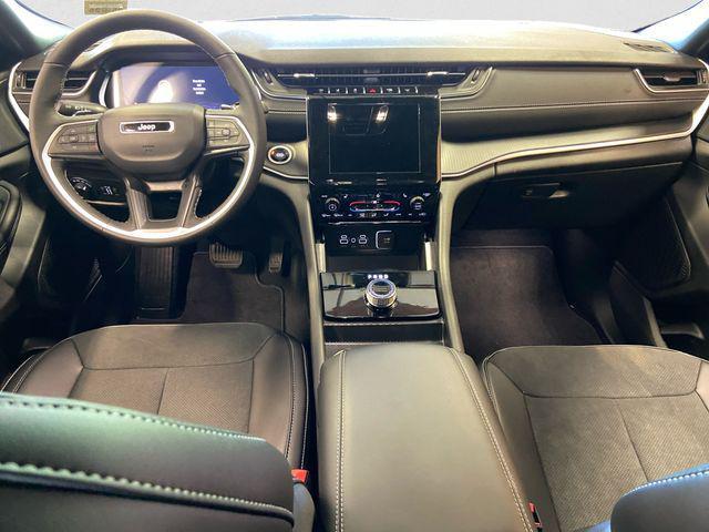 new 2025 Jeep Grand Cherokee car, priced at $44,229