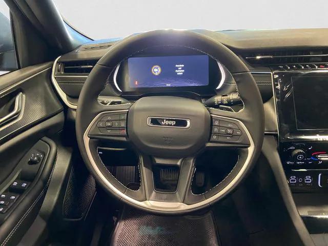 new 2025 Jeep Grand Cherokee car, priced at $40,603