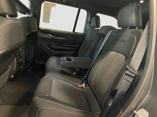 new 2025 Jeep Grand Cherokee car, priced at $40,603