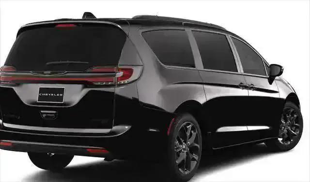 new 2024 Chrysler Pacifica car, priced at $53,441