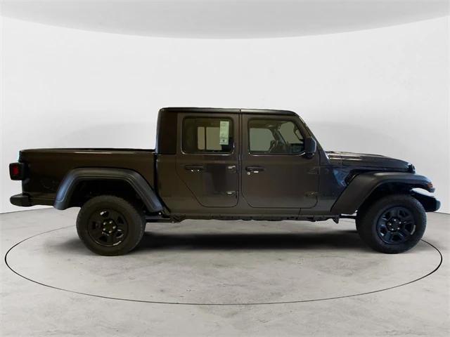 new 2024 Jeep Gladiator car, priced at $45,770