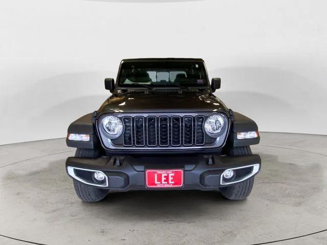 new 2024 Jeep Gladiator car, priced at $45,381