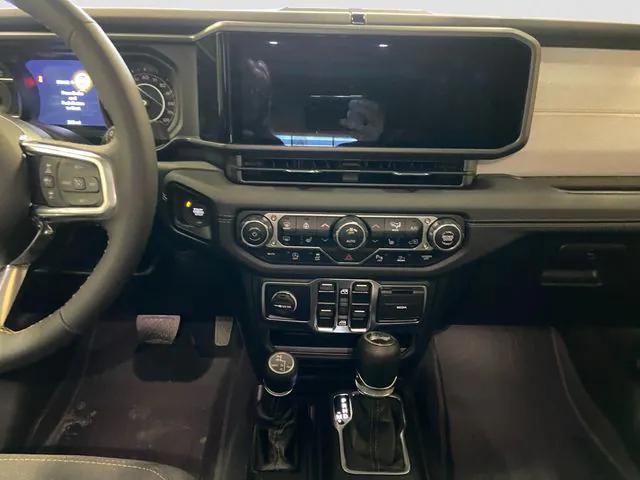 new 2025 Jeep Wrangler car, priced at $51,391