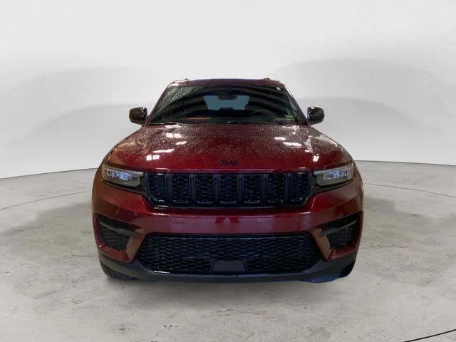 new 2025 Jeep Grand Cherokee car, priced at $41,428