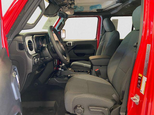 new 2025 Jeep Wrangler car, priced at $46,886