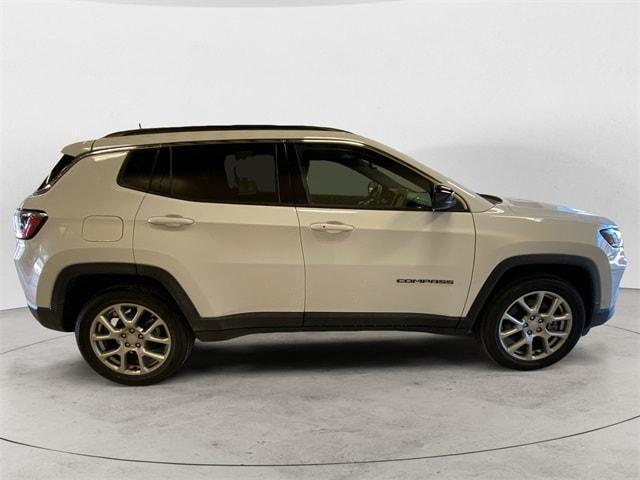 new 2024 Jeep Compass car, priced at $33,284