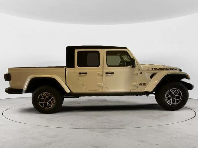 new 2025 Jeep Gladiator car, priced at $46,294