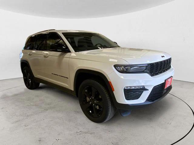 new 2025 Jeep Grand Cherokee car, priced at $52,435