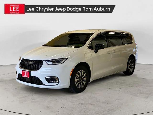 new 2026 Chrysler Pacifica car, priced at $52,243
