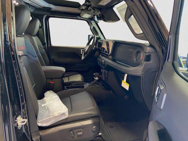 new 2025 Jeep Wrangler car, priced at $61,244