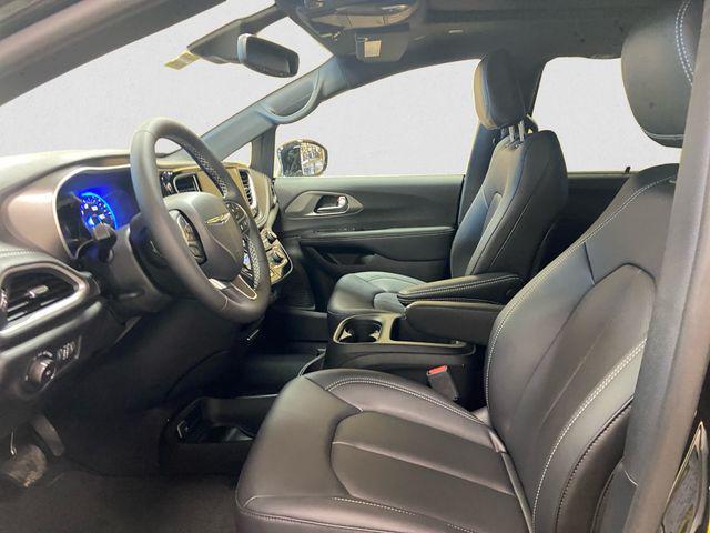 new 2025 Chrysler Pacifica car, priced at $50,315