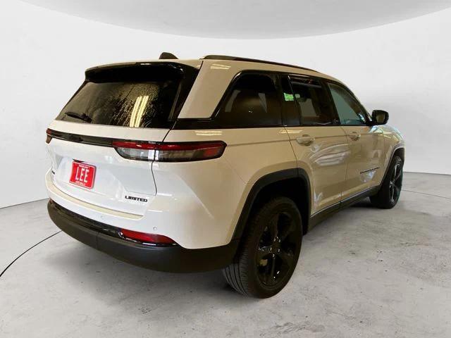 new 2025 Jeep Grand Cherokee car, priced at $47,199