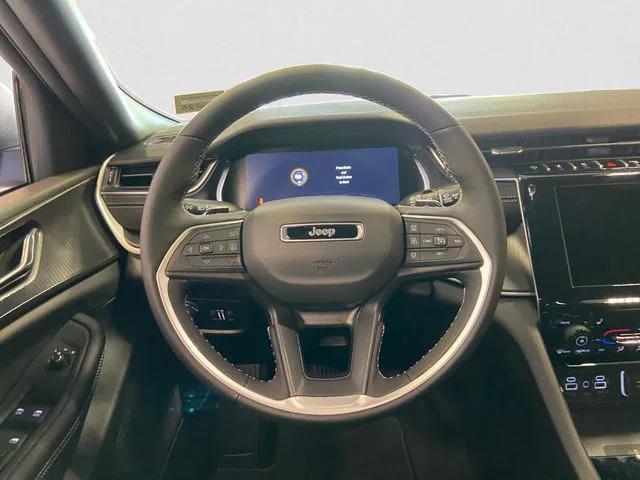 new 2025 Jeep Grand Cherokee car, priced at $40,629