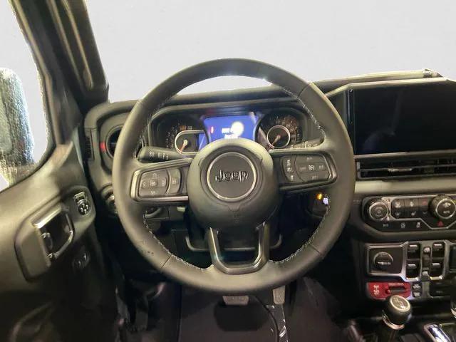 new 2025 Jeep Wrangler car, priced at $52,462