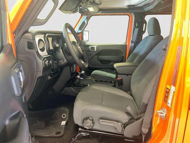 new 2025 Jeep Wrangler car, priced at $44,104