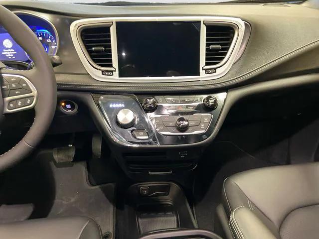 new 2026 Chrysler Pacifica car, priced at $44,385