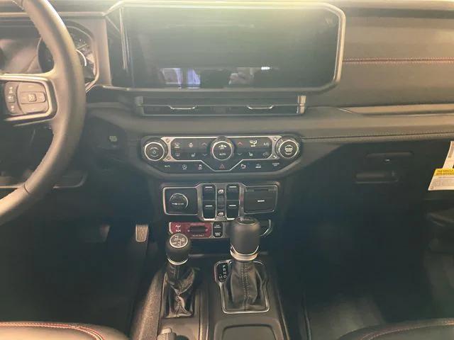 new 2025 Jeep Gladiator car, priced at $55,129