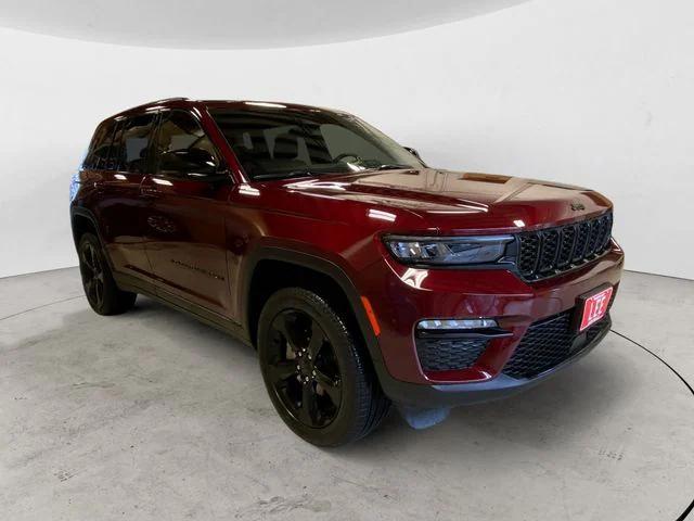 used 2024 Jeep Grand Cherokee car, priced at $43,300