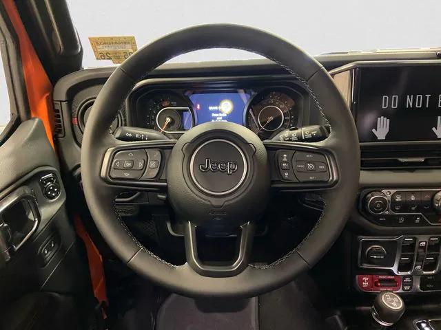 new 2025 Jeep Wrangler car, priced at $74,885
