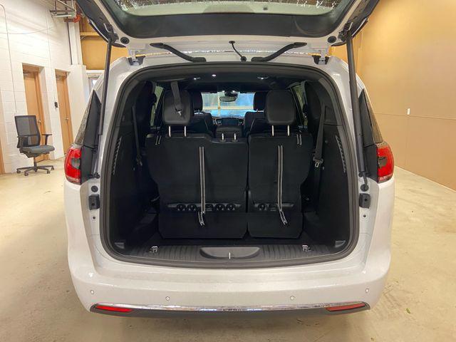 new 2026 Chrysler Pacifica car, priced at $44,915