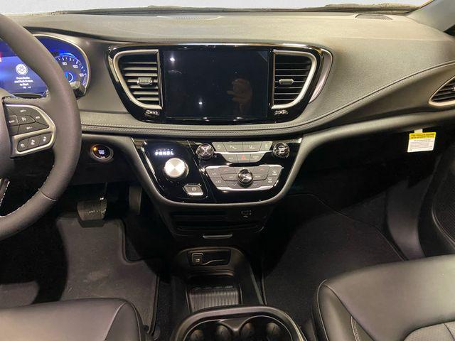 new 2026 Chrysler Pacifica car, priced at $44,915