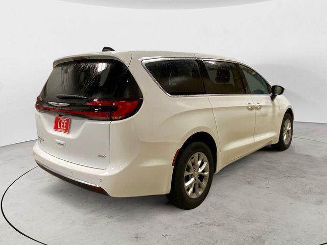 new 2026 Chrysler Pacifica car, priced at $44,915