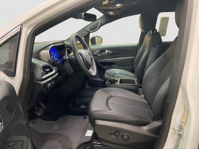 new 2026 Chrysler Pacifica car, priced at $44,915